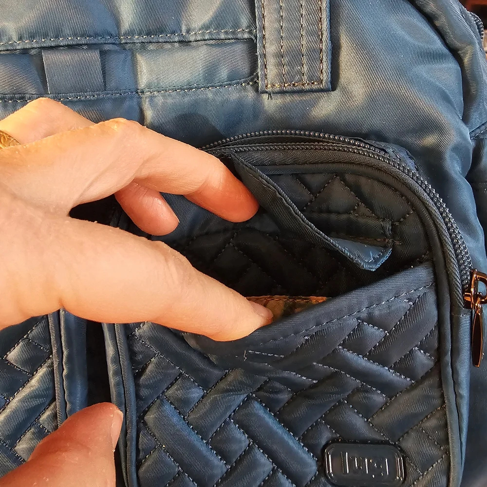 lug lightweight tote